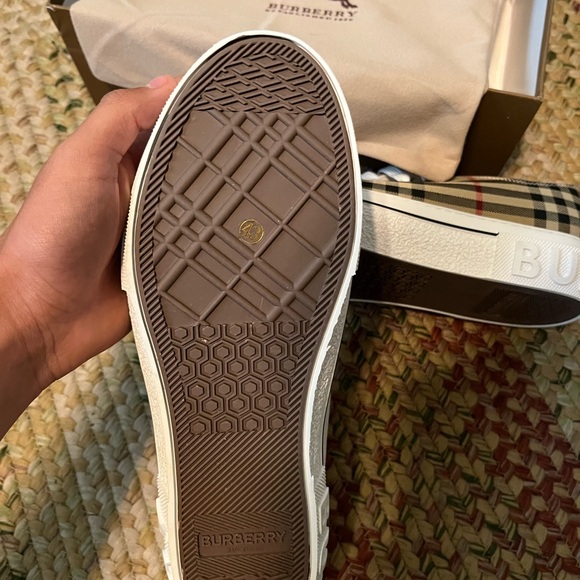 Burberry Men's Plaid Sneakers - Beige and White - Picture 2 of 4